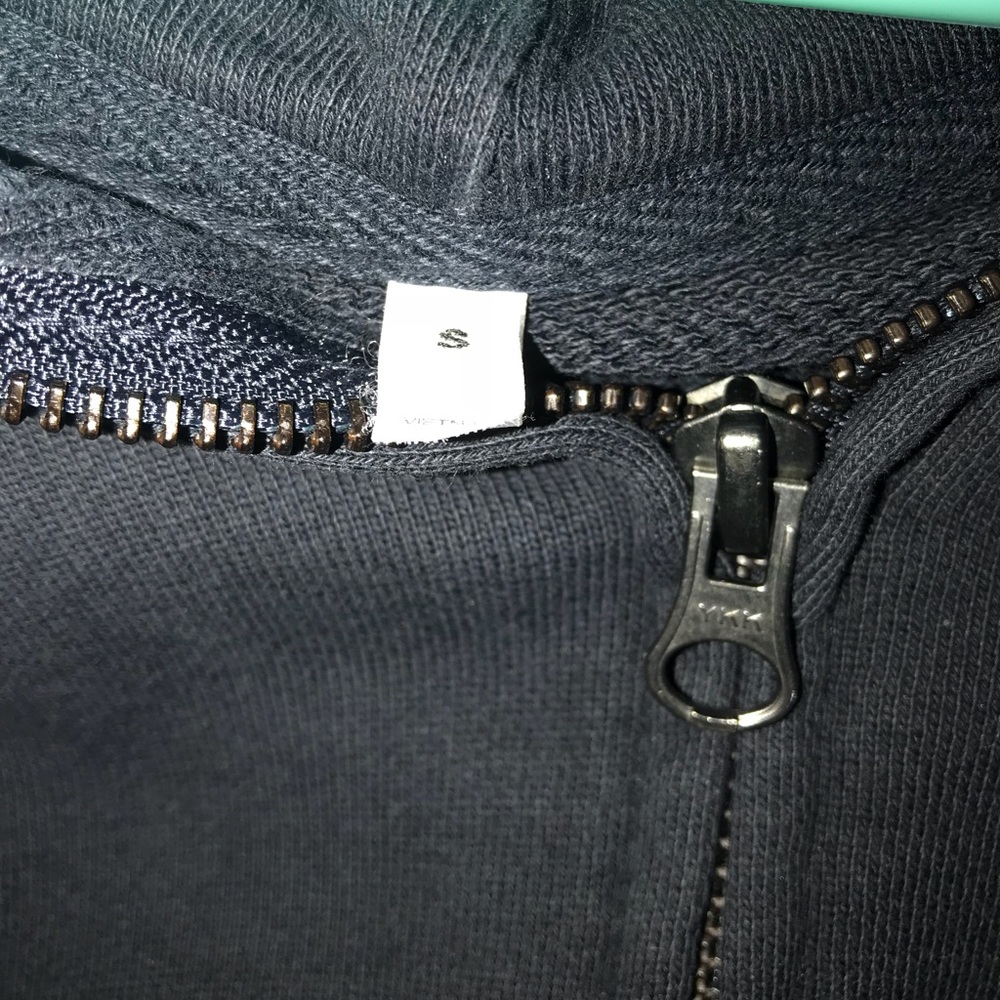 ZIP UP SWEATSHIRT